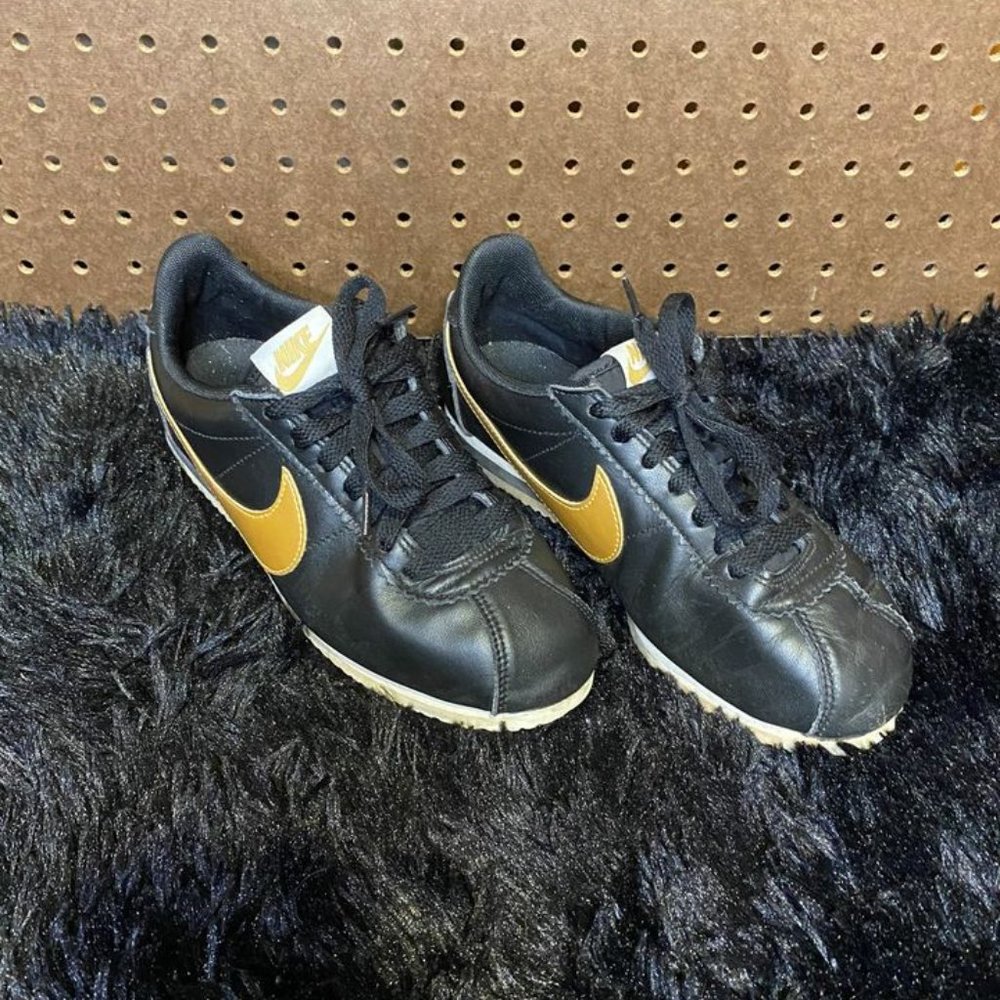 Nike Classic Cortez Shoes